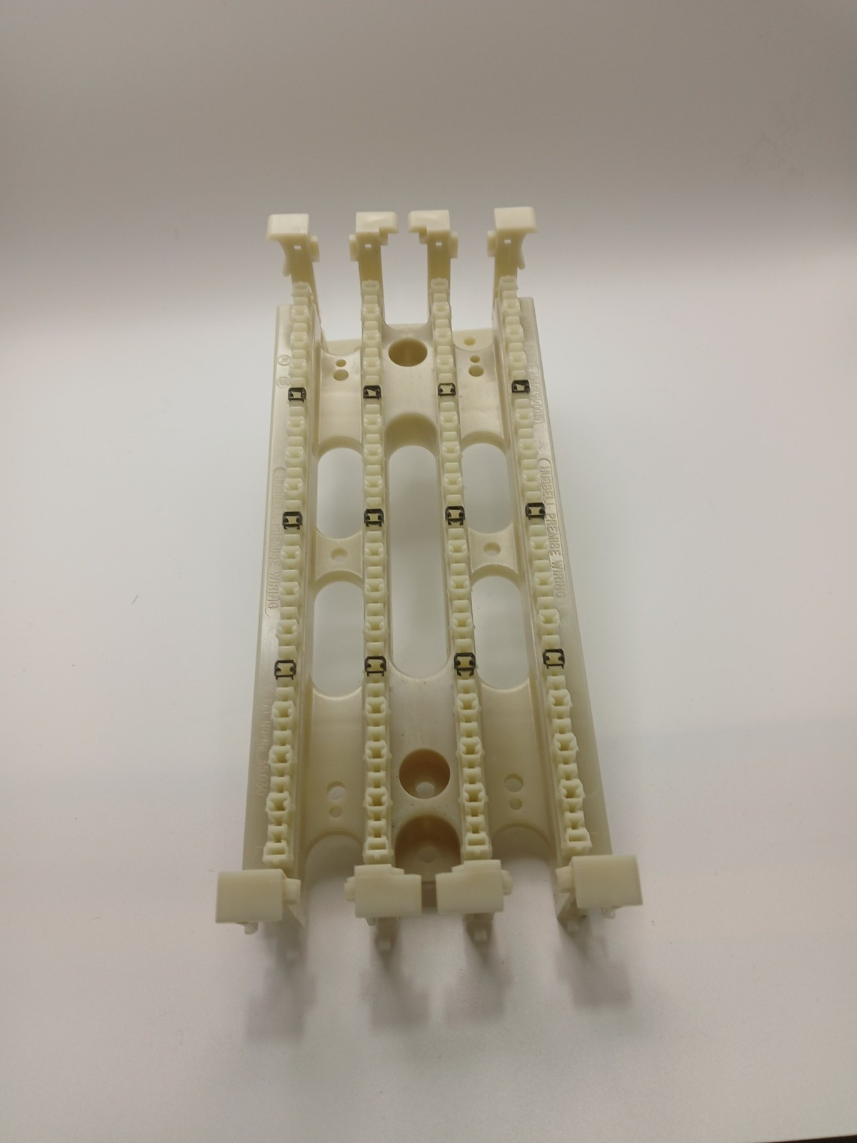 6110FTK64WL HUBBELL PREMISE WIRING Wiring Block 6-110/64-Pair with Legs