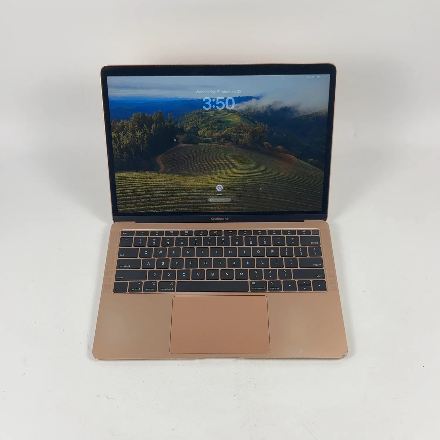 Broken 2018 Apple MacBook Air 13.3" i5 1.6GHz 8GB RAM 128GB HDD A1934 READ