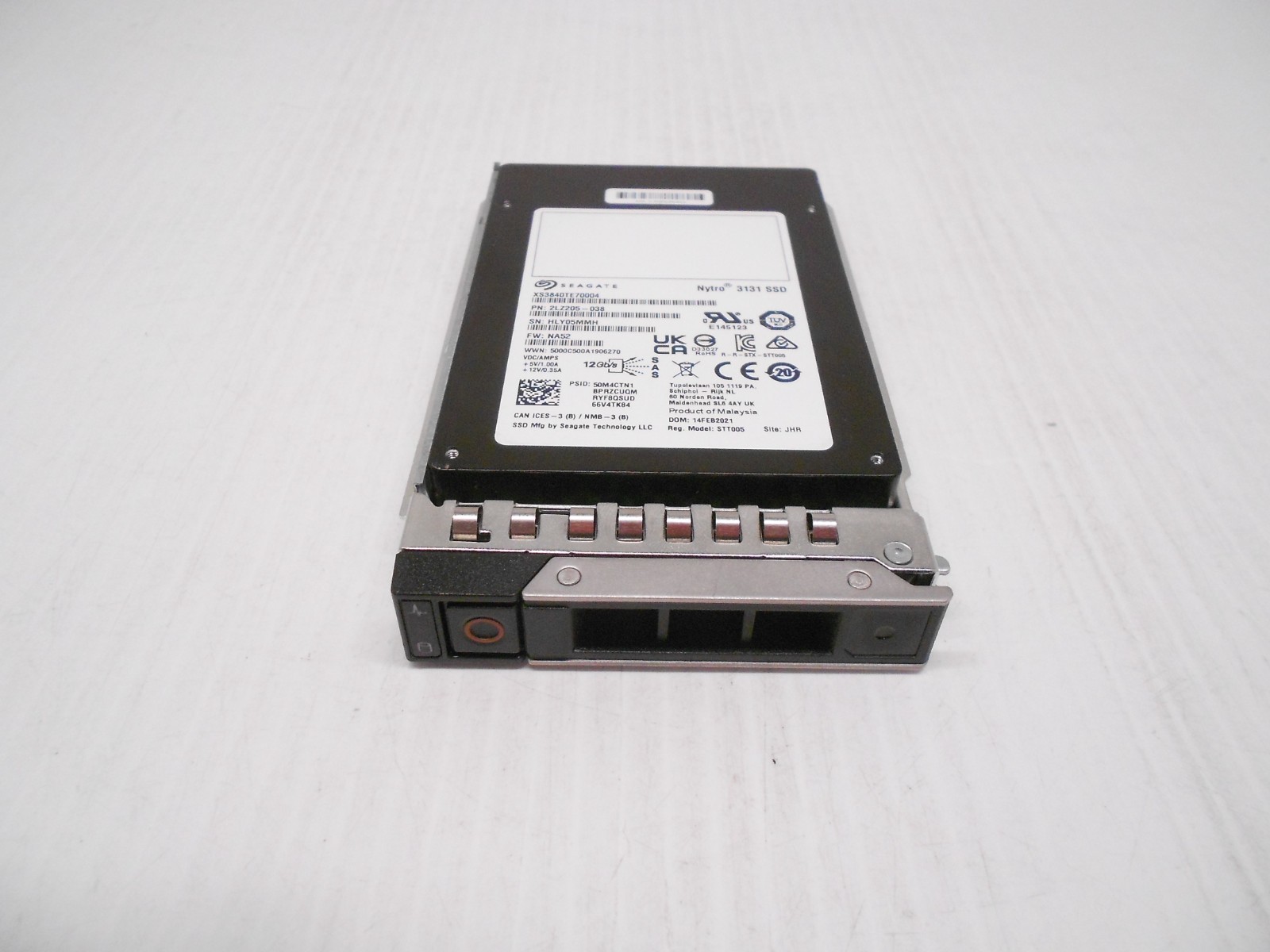 3.84TB SSD SAS 2.5" 12Gbps SERVER HARD DRIVE For Dell R440 R540 R640 R740 R740XD