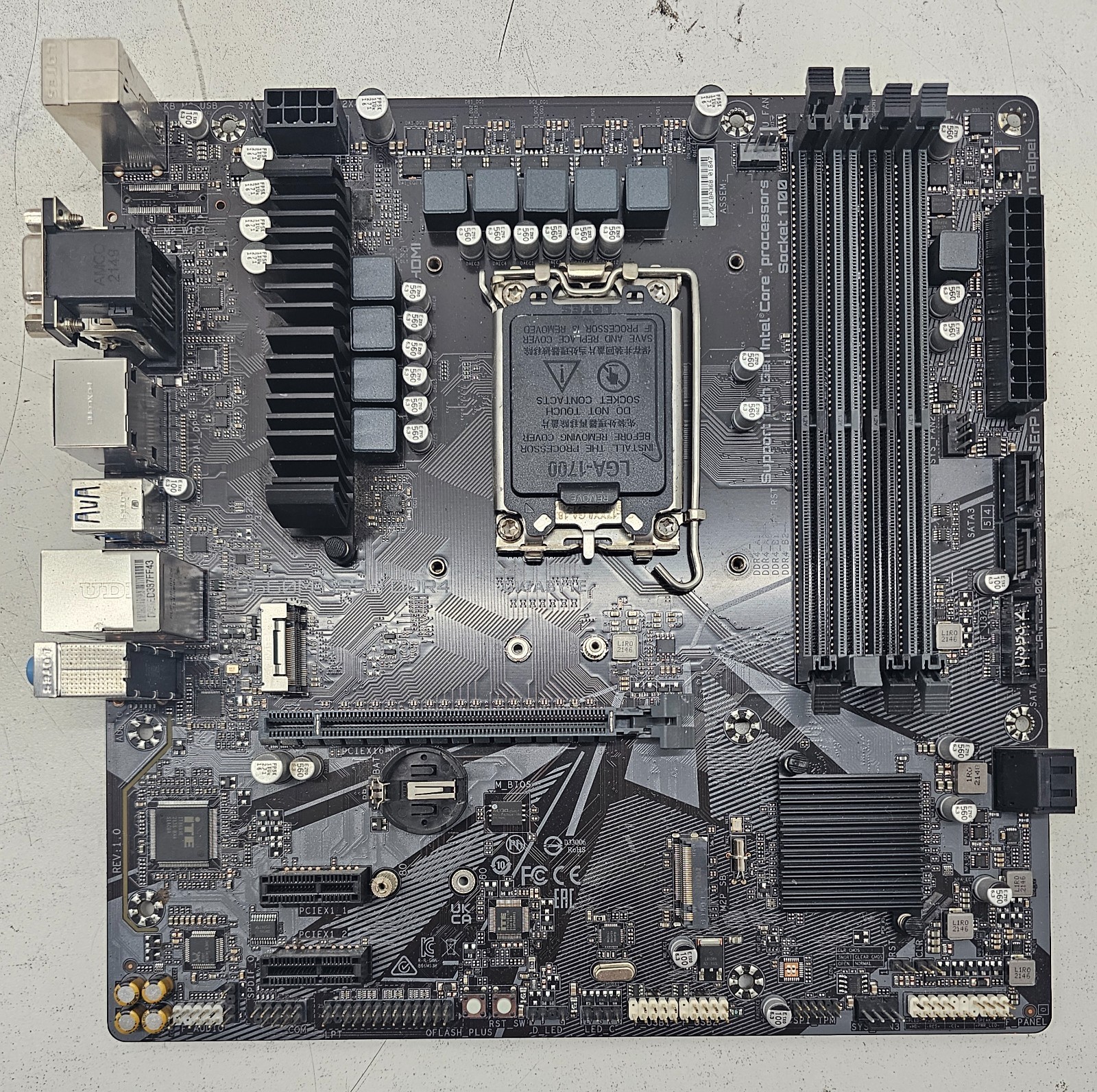 GIGABYTE B660M DS3H DDR4 LGA 1700 MicroATX Intel Motherboard (FL)