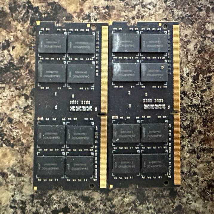 HP 64GB (2x32GB) DDR4-3200 PC4-3200 SO-DIMM CL22 Non-ECC 260P