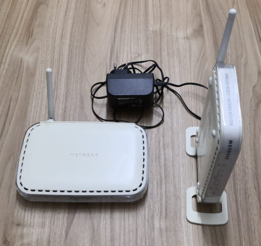 No.2 Netgear DG834G v4 10/100 Mbps ADSL Wireless Modem Router Power Supply