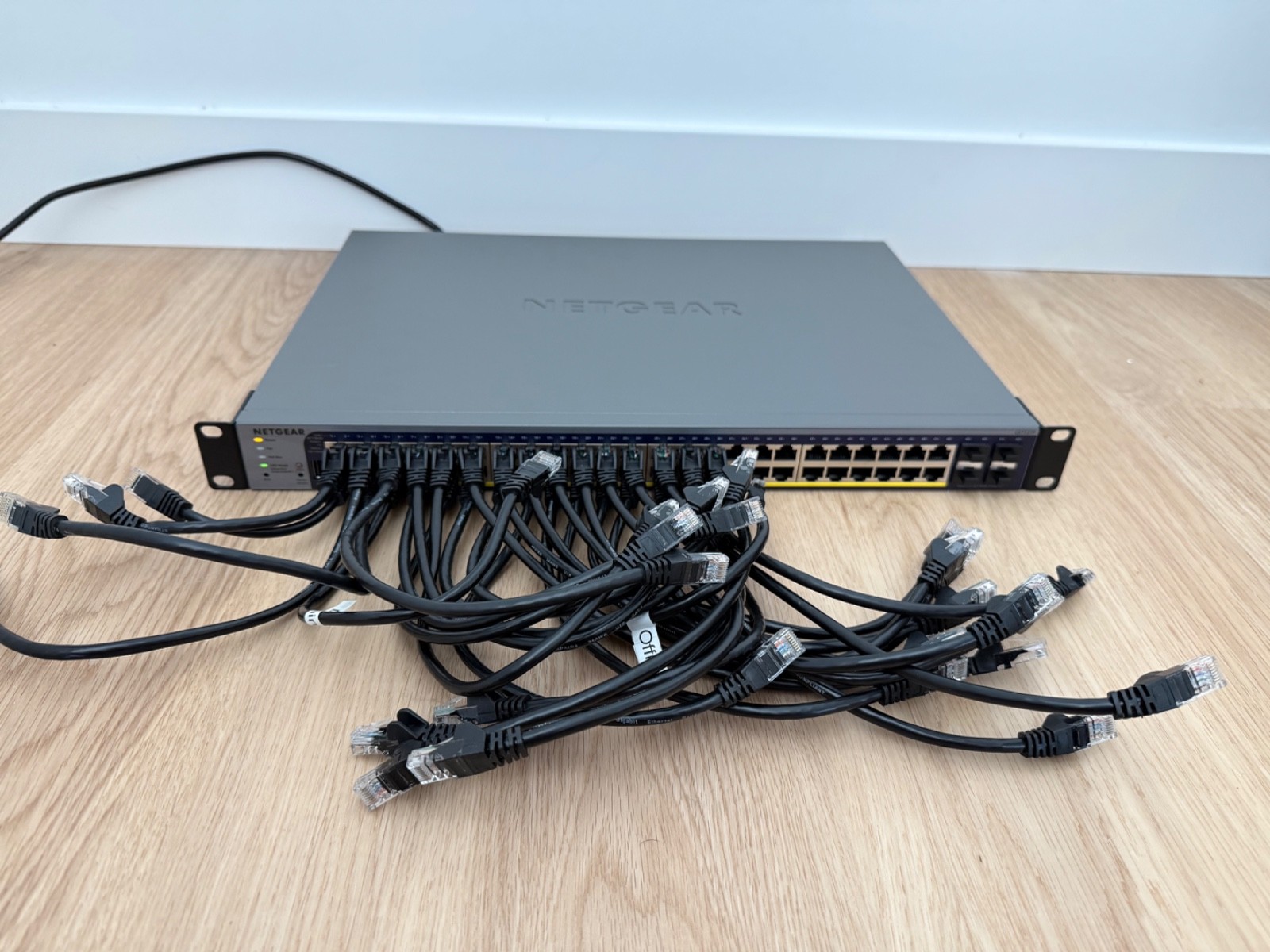 Netgear GS752TPPv3 48 Port Gigabit PoE+ Smart Managed Switch 4x 1G SFP