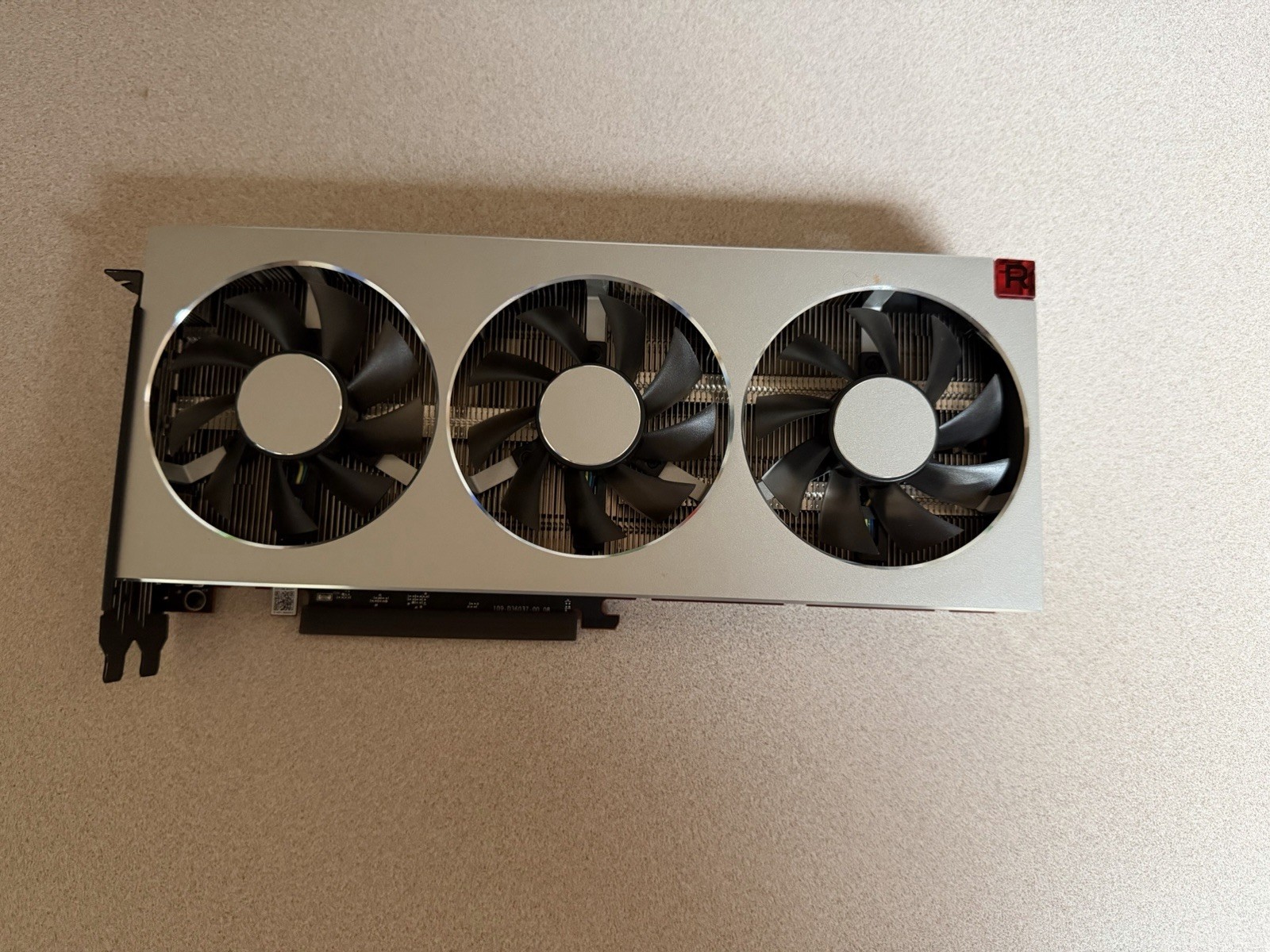 AMD Radeon VII 16GB WORKING *READ DESCRIPTION* 