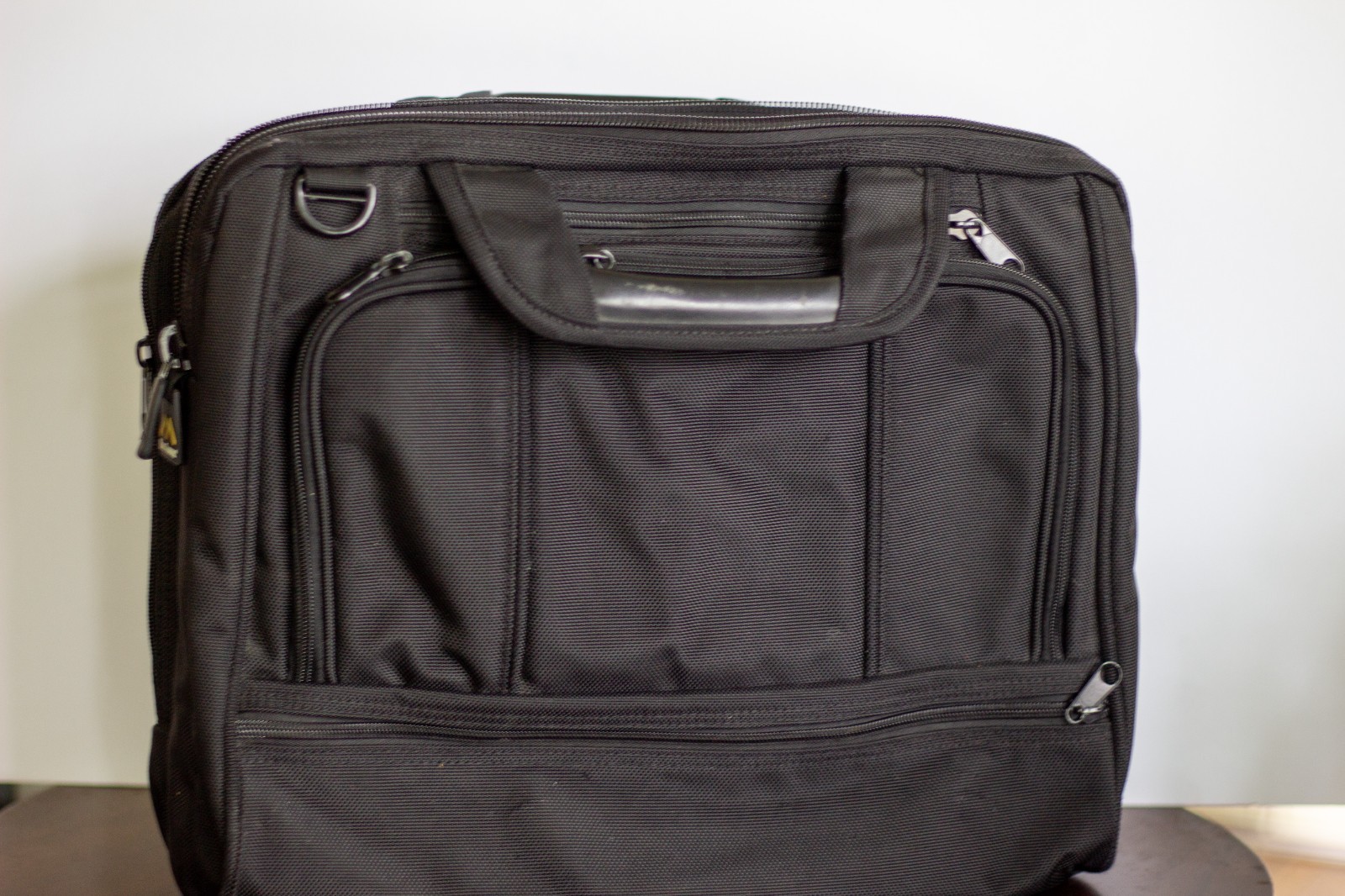 Brenthaven Laptop Bag Messenger Notebook Case Black 3480 Triload 15.4"