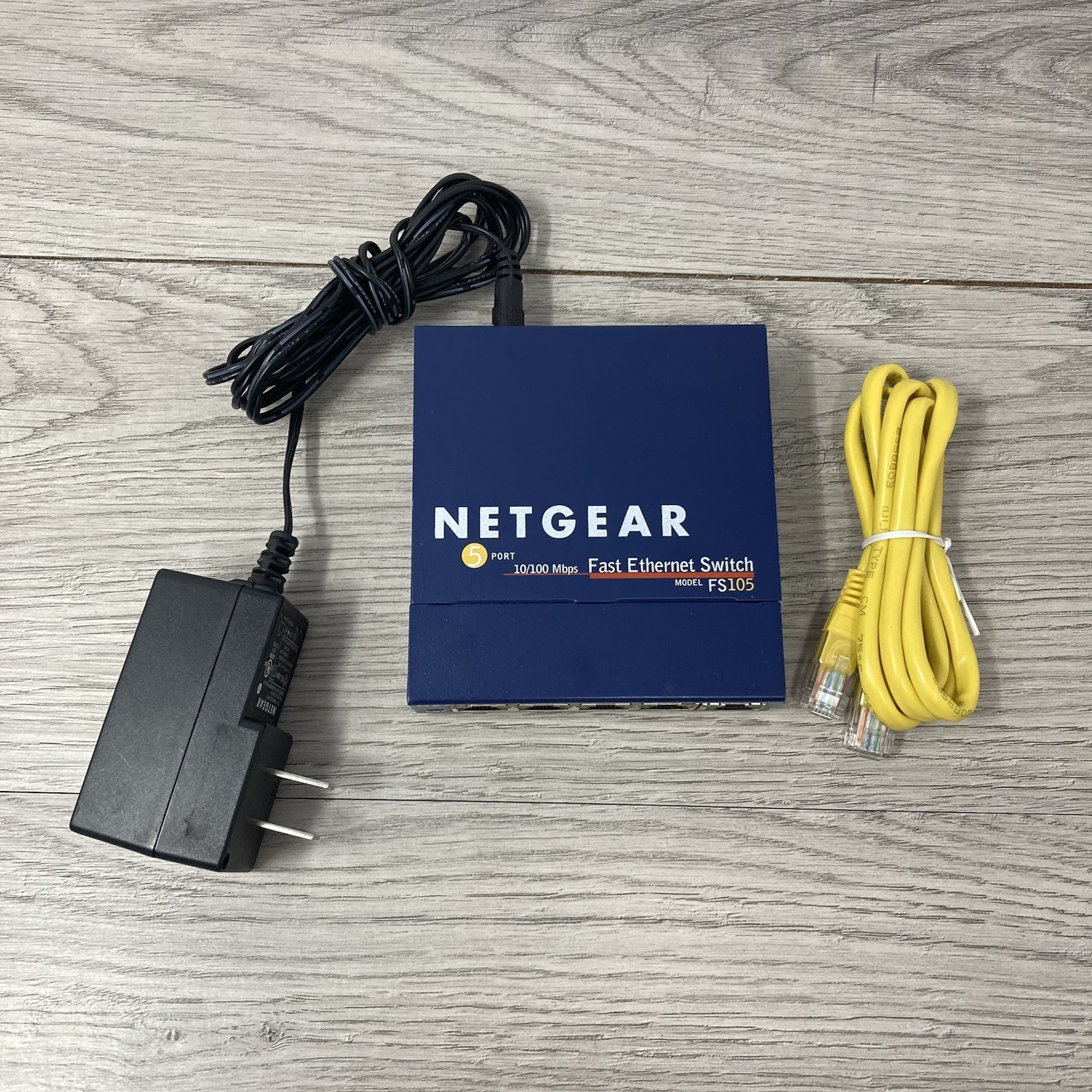 NETGEAR FS105 v2 ProSafe 5-Ports 10/100Mbps Fast Ethernet Switch - TESTED WORKS