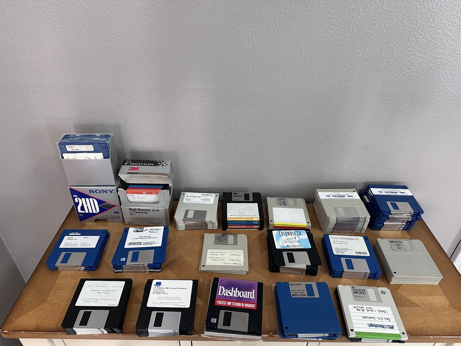 Lot of 138 3.5” Floppy Disks  Vintage media 1989-90