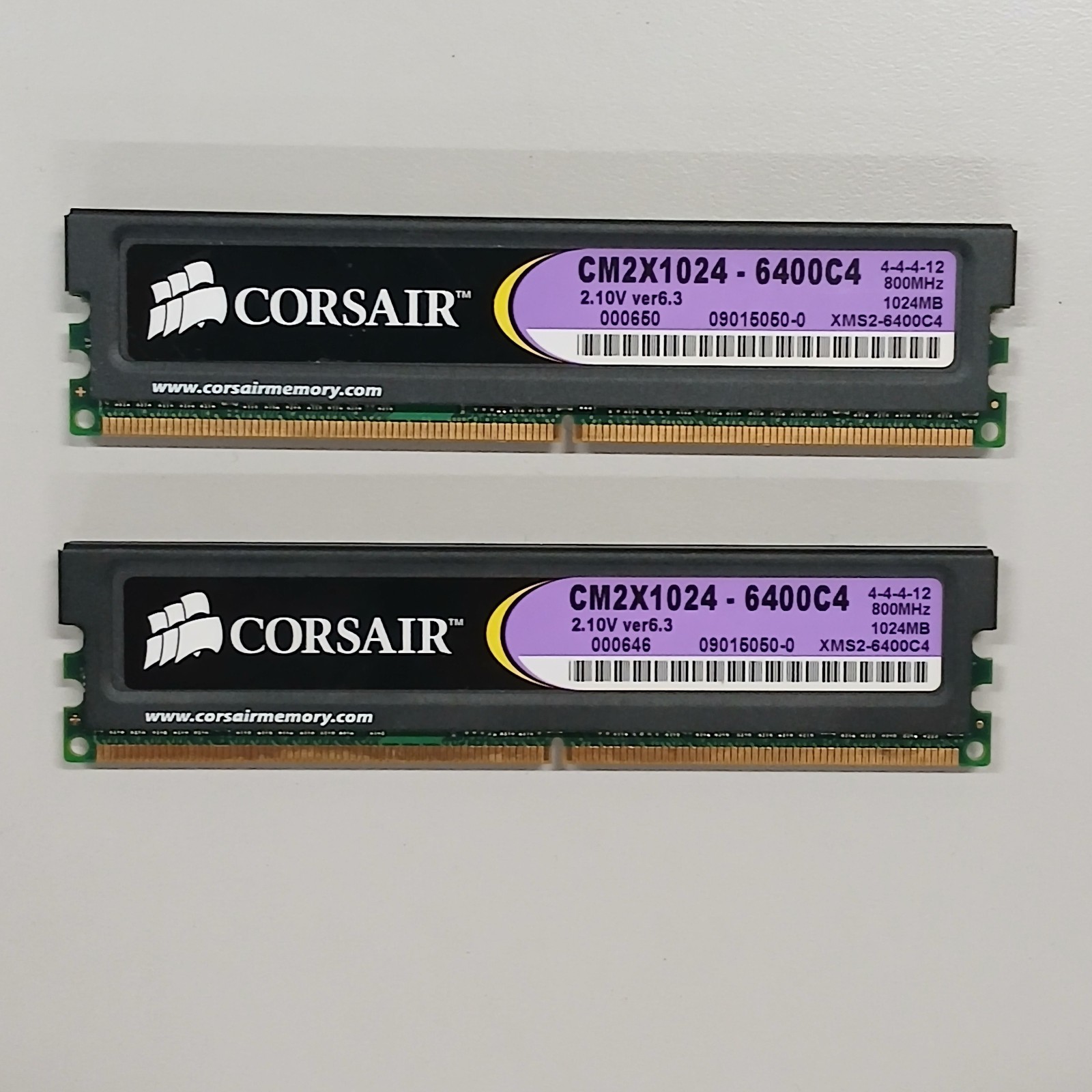Corsair XMS2 Xtreme DDR2 RAM Kit 2 x 1GB PC2-6400 800MHz DIMM CM2X1024-6400C4