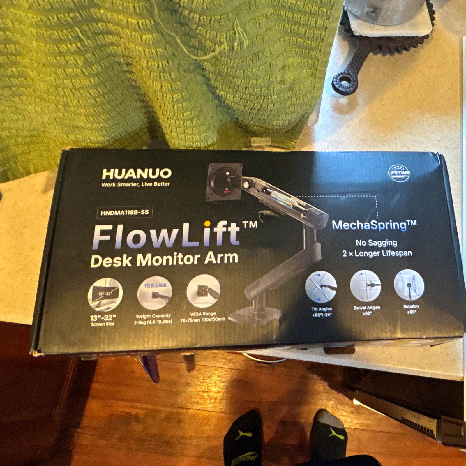 HUANUO FlowLift Desk Mount Monitor Arm 13-32in Single VESA 75/100 Black