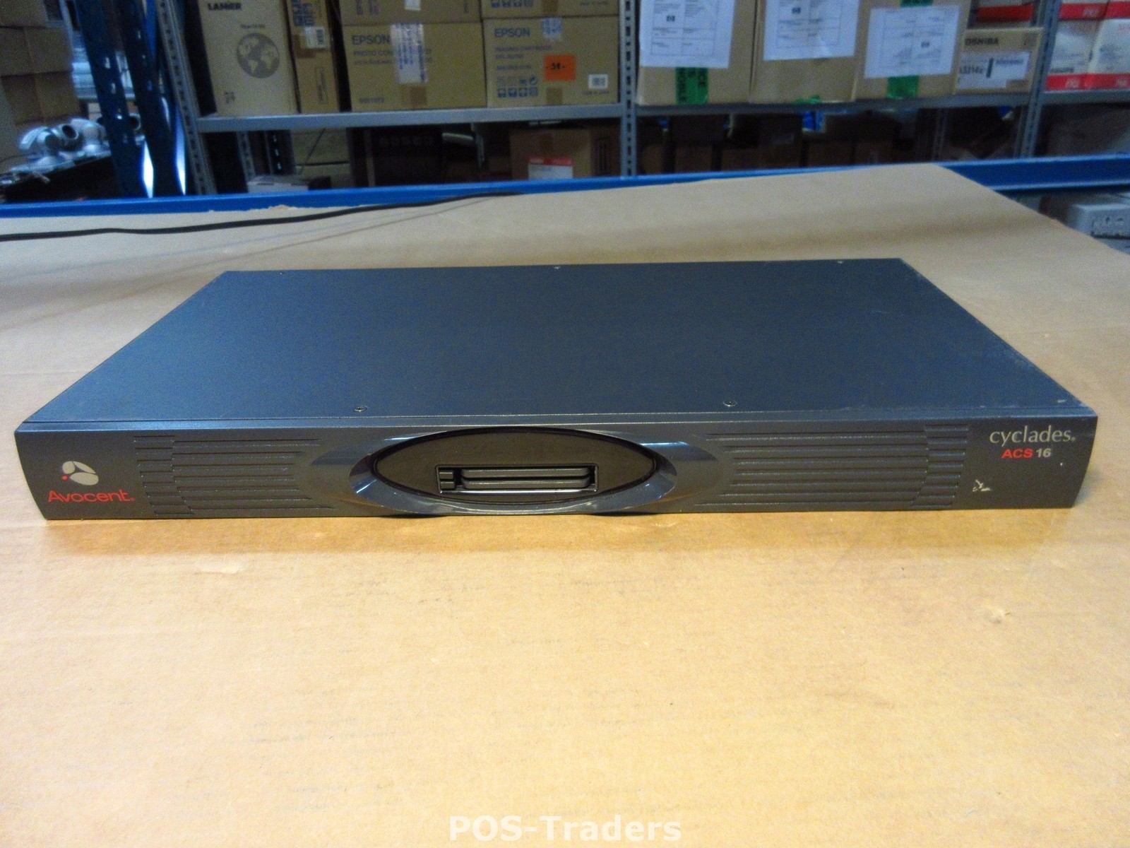 Avocent Cyclades ACS16 ACS 16 520-488-503 16-Port RJ-45 Console Server