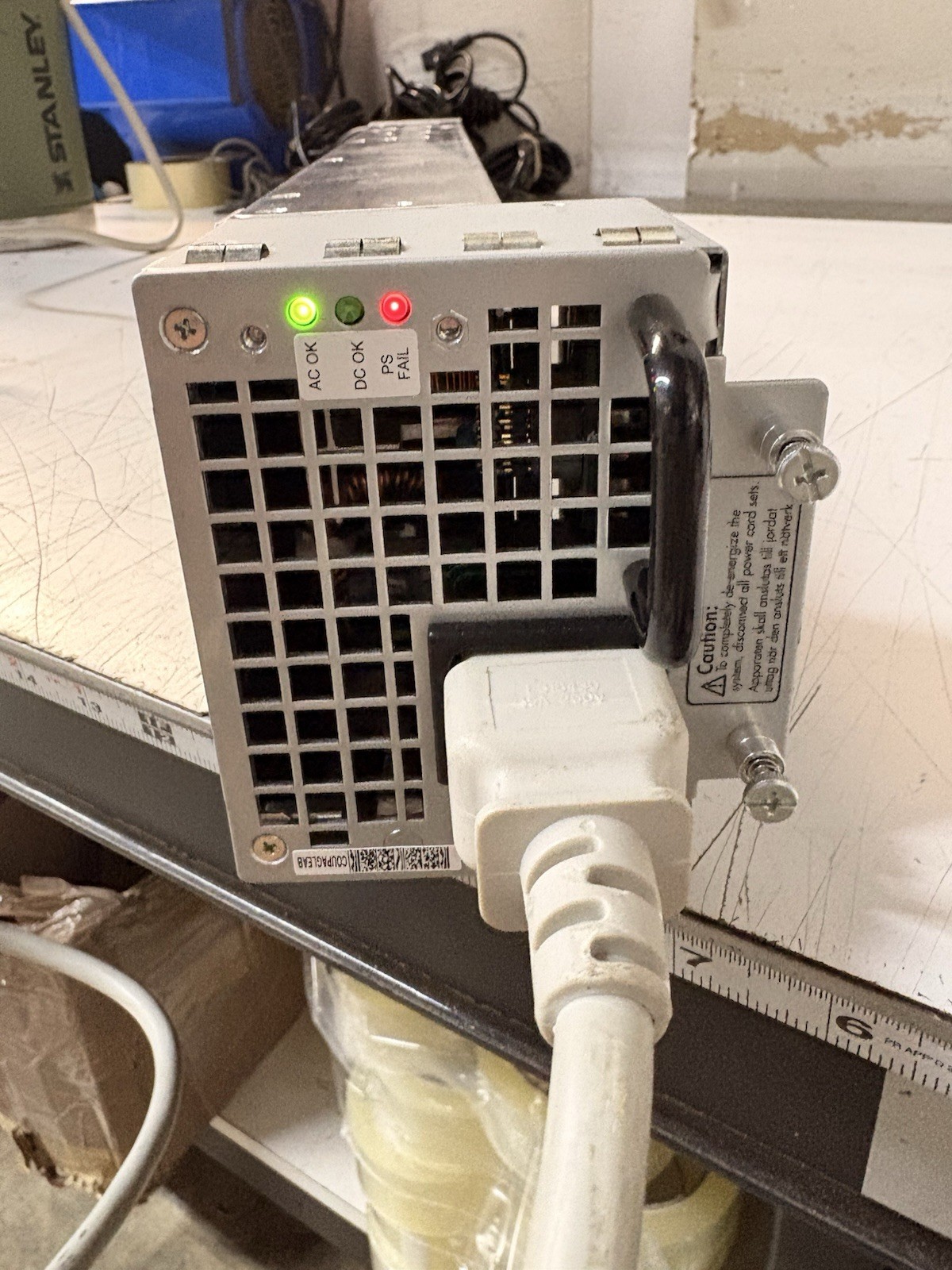 (1) Juniper 740-063046 DCJ26002-01P PWR-MX480-2520-AC-S-F Power Supply