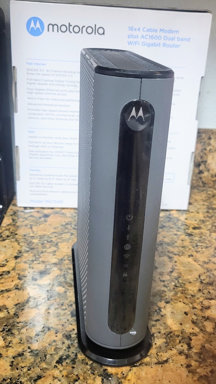 Motorola MG7540 16x4 Cable Modem Plus AC1600 WiFi Router ~OPEN BOX