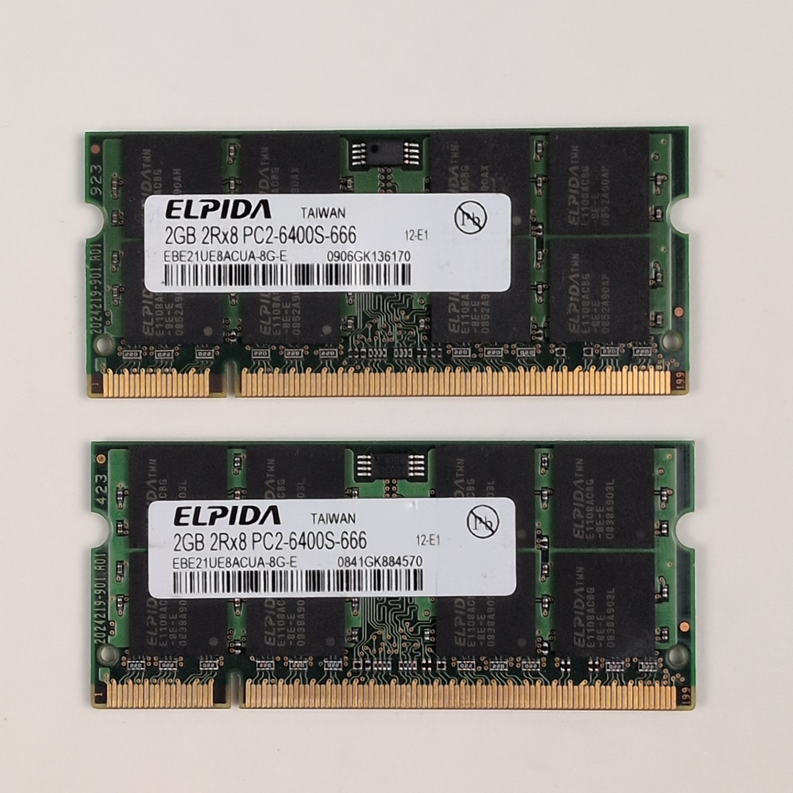 Elpida 4GB Kit (2 x 2GB) DDR2 RAM Laptop Memory 2Rx8 PC2-6400S EBE21UE8ACUA-8G-E