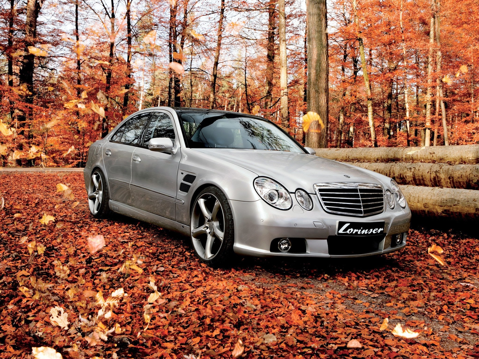 Cars lorinser mercedes benz e klasse w211 modified Desk Mat Stitched