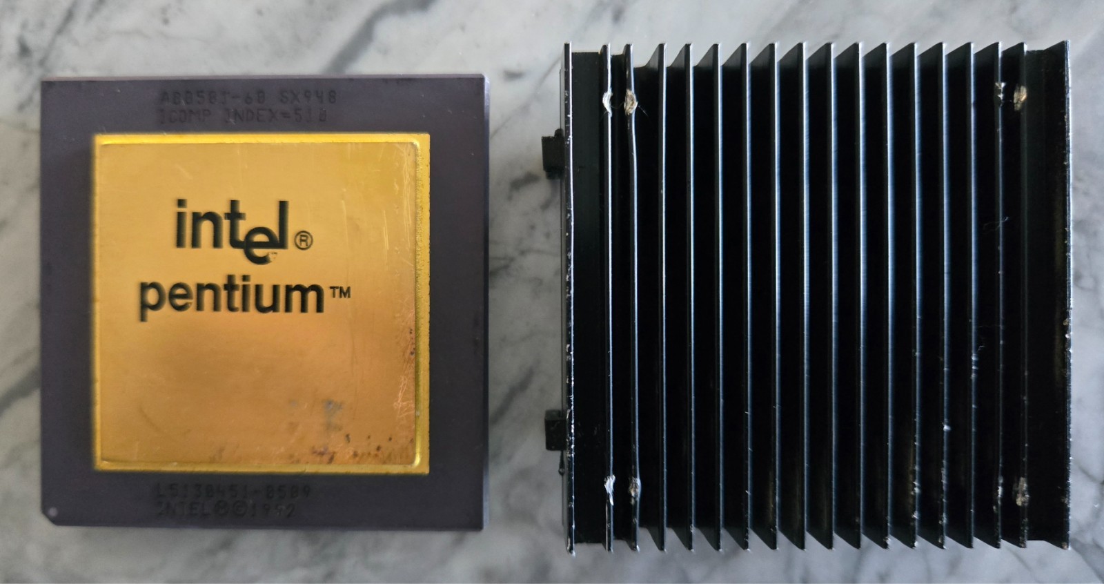 Intel Pentium 60Mhz CPU A80501-60 SX948 GOLD/RARE CPU /W HS - FULLY TESTED