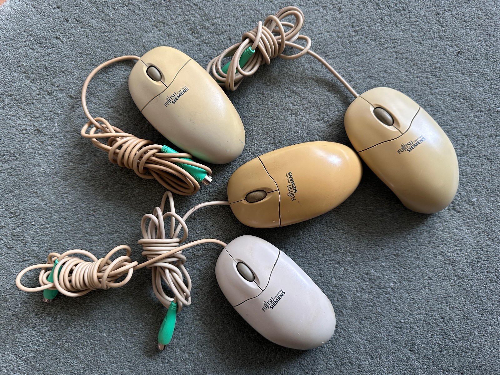 Fujitsu Siemens computers mouse/mouse, works
