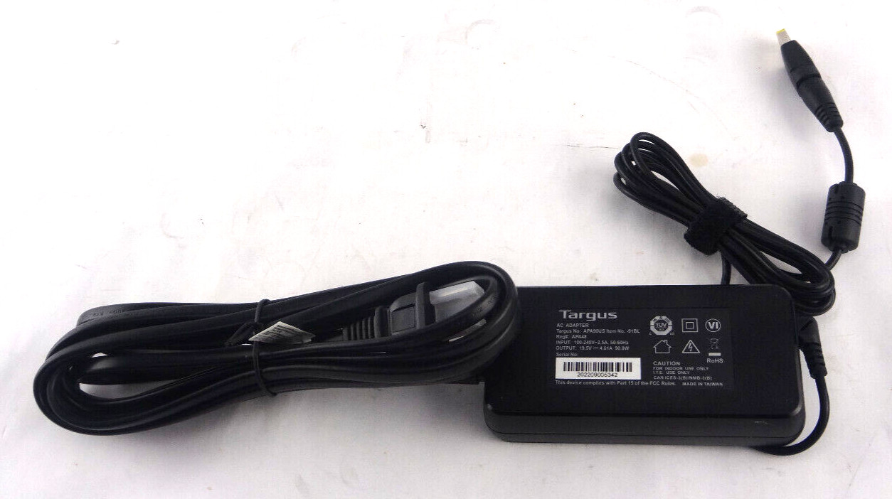 Targus Charger APA90US APA90 Universal Power Adapter for Laptops 90W Max NEW