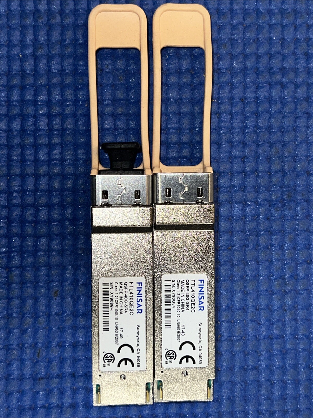 LOT OF 2) Finisar FTL410QE2C QSFP- 40G-SR4 QSFP+ Multi Mode Transceiver