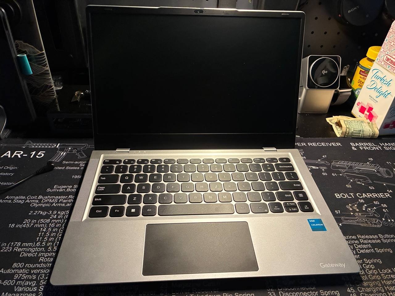 Gateway 14.1" Ultra-Slim Laptop (GWNC21434-SL) Silver Celeron CHARGER INCLUDED