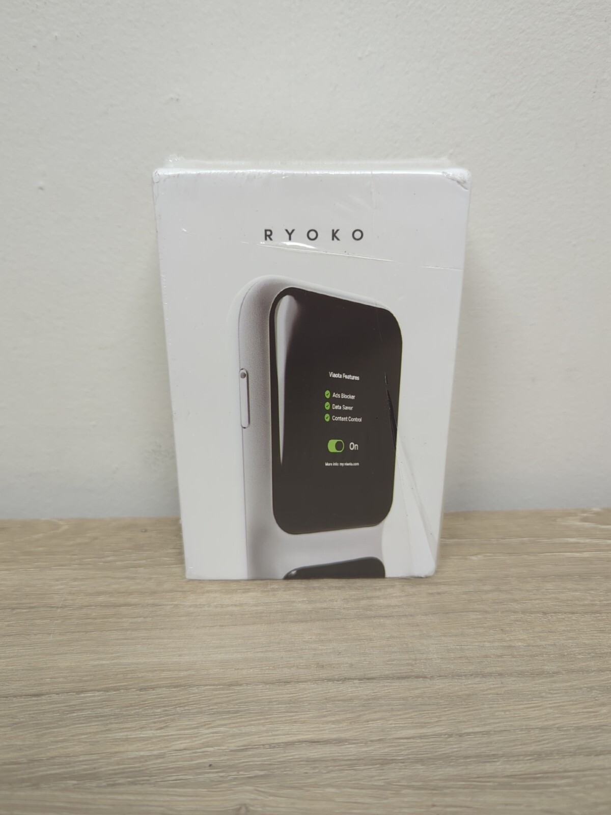 Ryoko Pro High-Speed Portable 4G LTE Wi-Fi Router- New