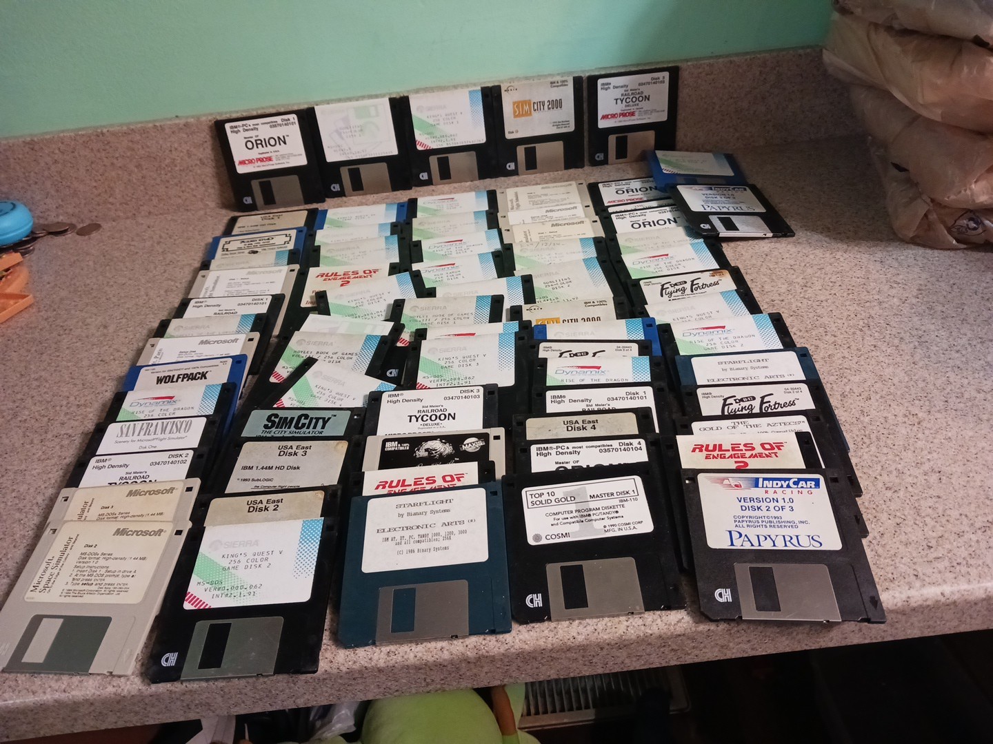 Lot of Vintage Various Software Games 3.5" Floppy Disks UNTESTED 