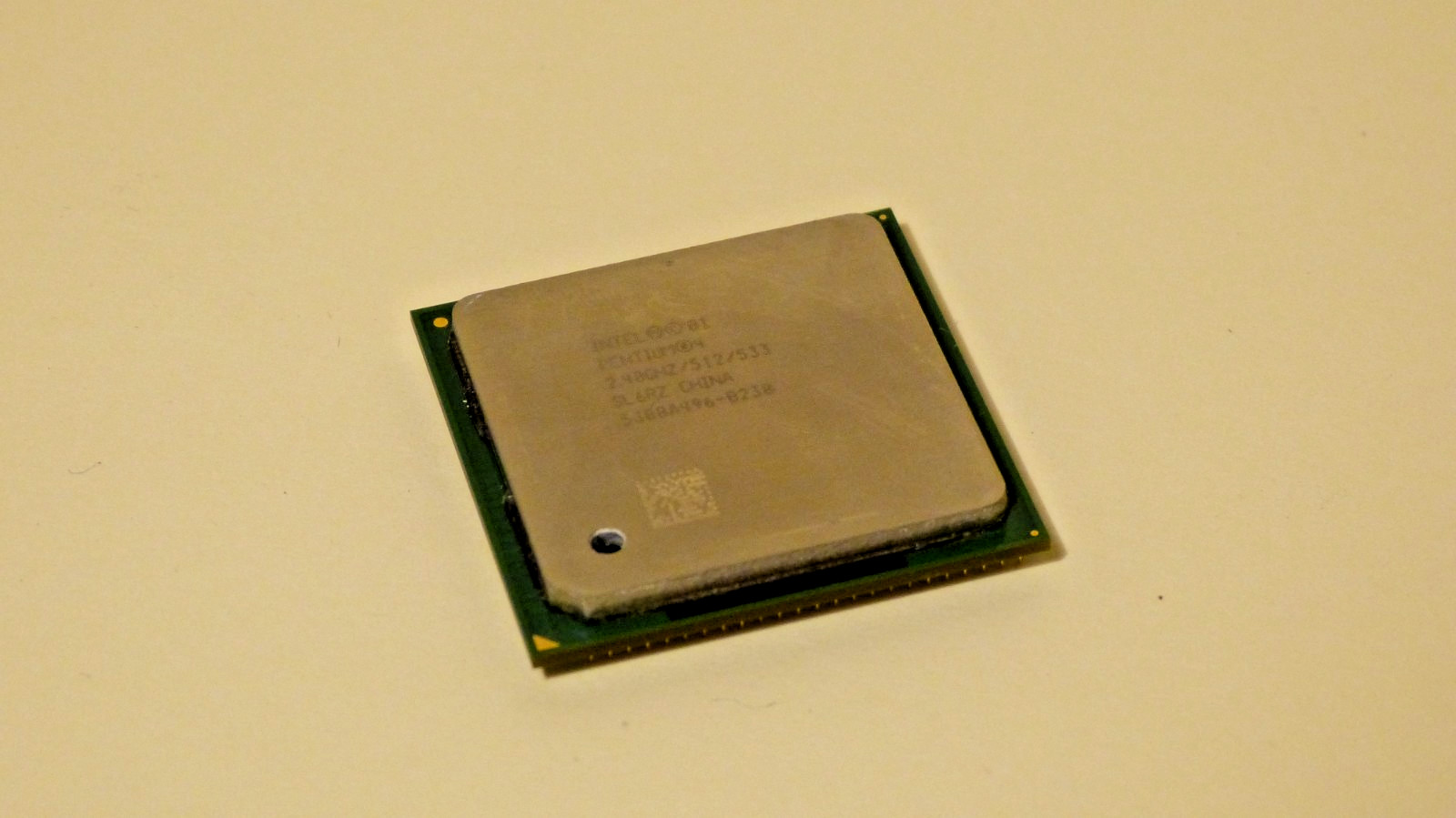 Intel '01 Pentium 4 SL6RZ 2.40Ghz