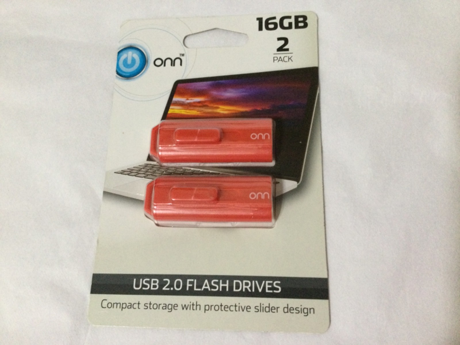 ONN 16gb USB 2.0 flash drives 2 pack, NEW