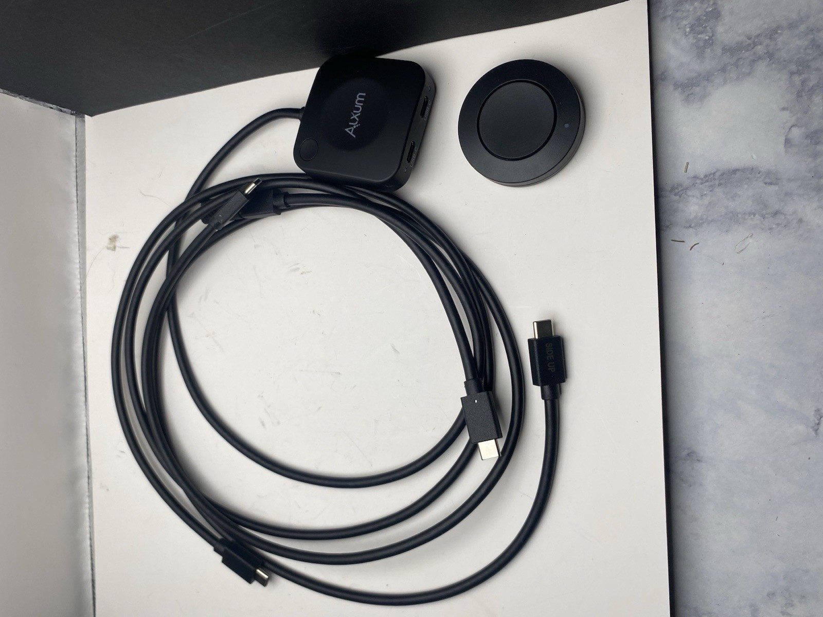 Alxum 20Gbps USB C Switch 2 Computers for USB-C/Thunderbolt 4 Monitor/Dock