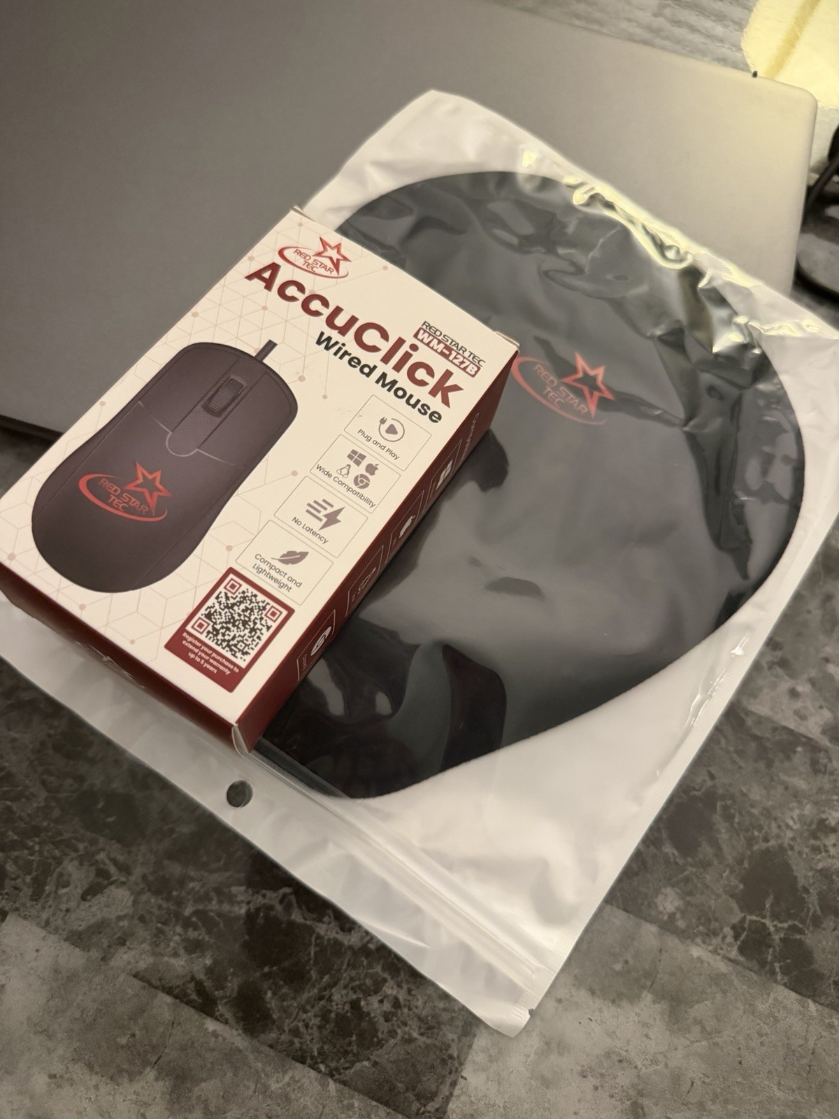Red Star Tec AccuClick WM-127B Wired Optical Mouse 1200 DPI 3-Button Black