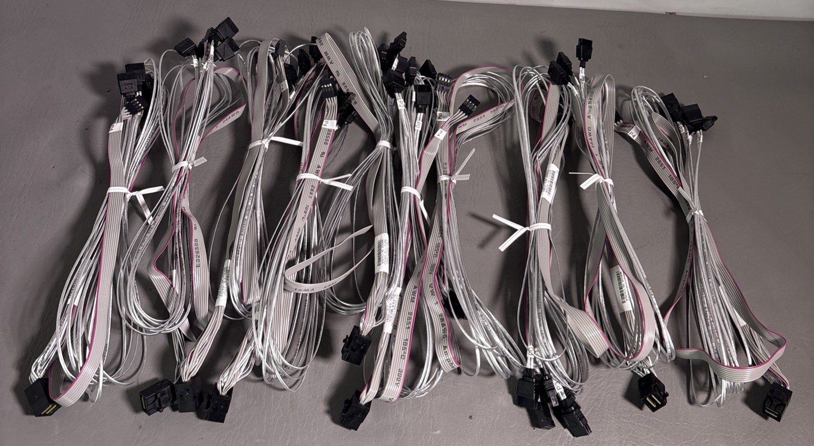 10X Supermicro CBL-SAST-0591  Cross-over HD REVERSE Mini SAS SATA Internal Cable