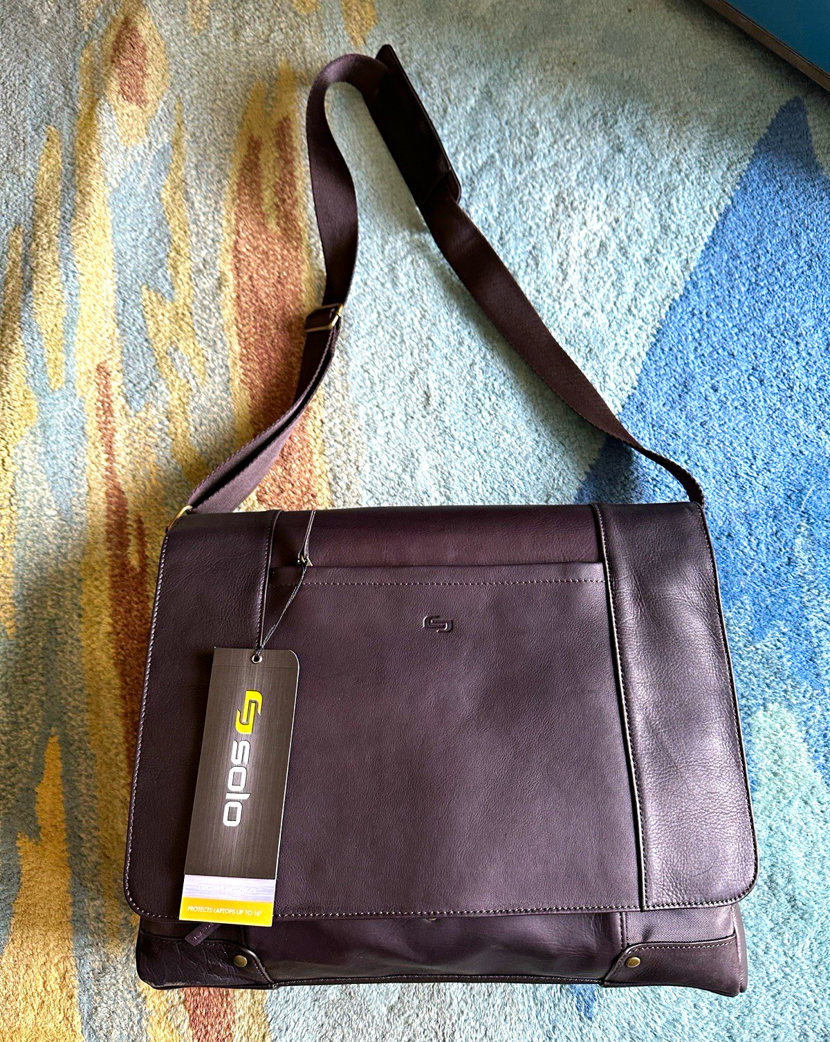 Solo Executive Messenger Brown Leather Laptop Bag Padded Adjustable Fits 16in