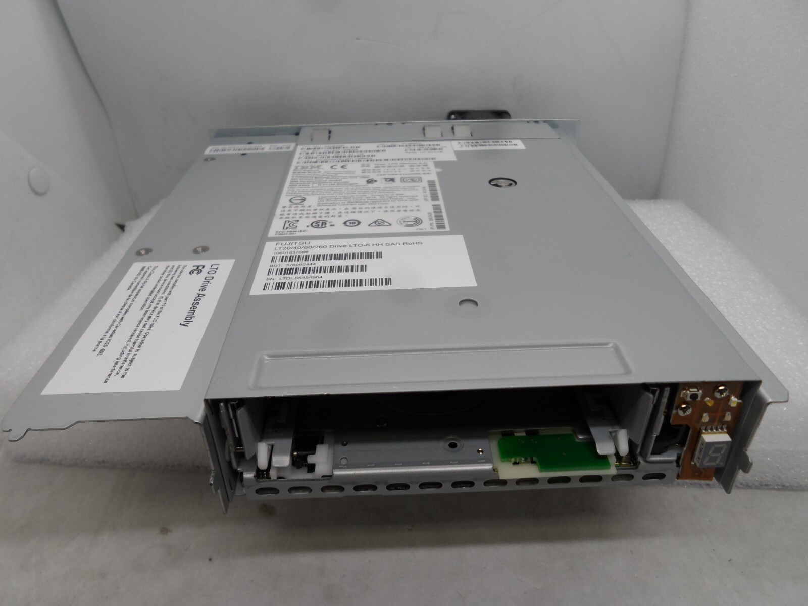 FUJITSU ETERNUS IBM LT20/40 LTO6 HH SAS DRIVE 10601937666 05H6758 FJJ376092444