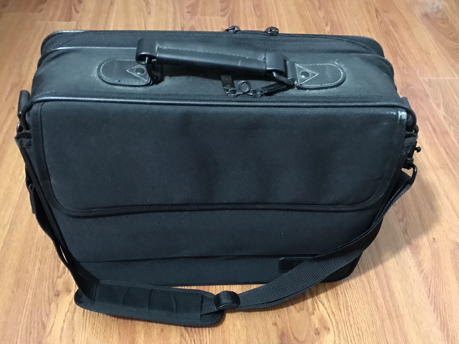 Targus Portfolio Computer Nylon Bag 15" Laptop Notebook Travel Carry-On CL55-001