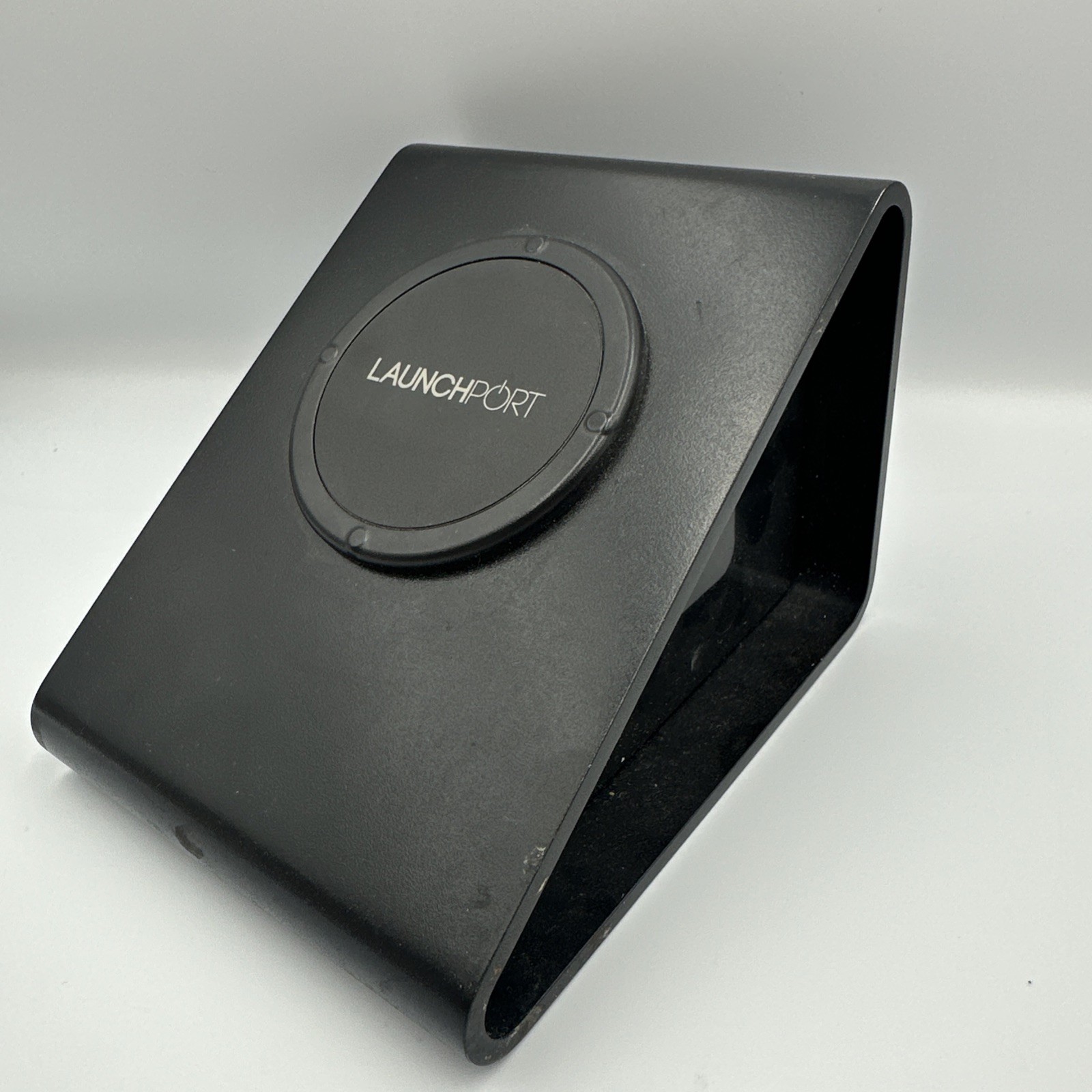 IPORT LAUNCHPORT BASE STATION BLACK