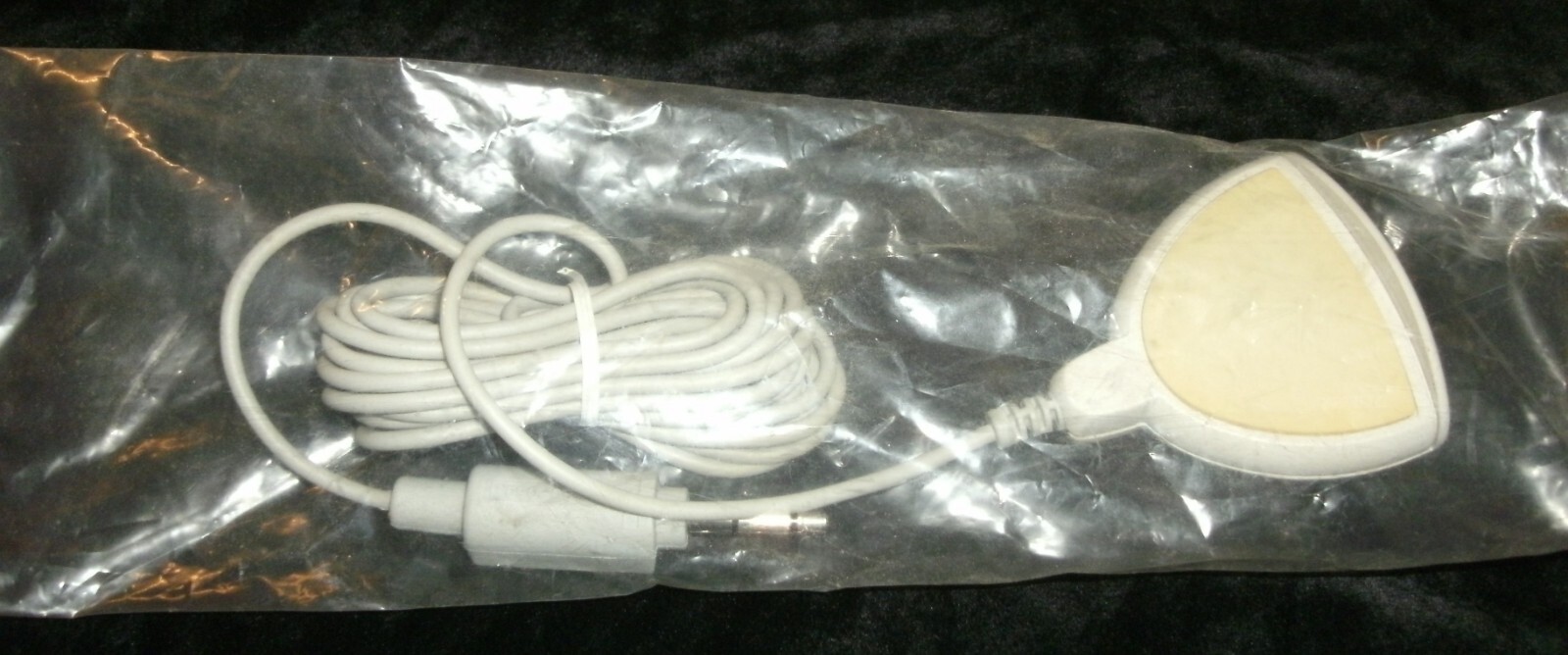Apple Macintosh Microphone 590-0670--BRAND NEW In original bag--FREE SHIPPING