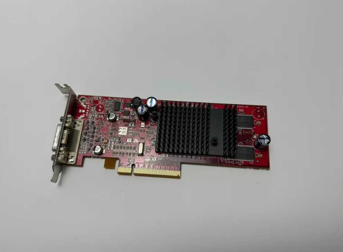 1pcs Sun x3000A 375-3545 XVR-300 375-3545-02/03 mv2200 X8 128M graphics card