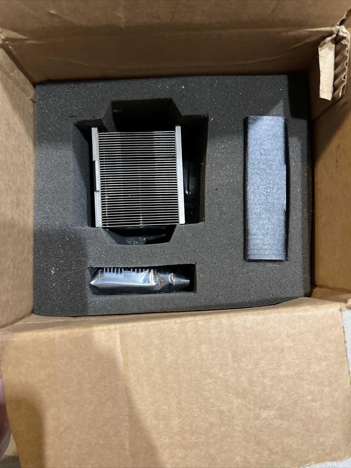 40K1234 - IBM X3650 CPU KIT Intel Xeon 5140 /w HEATSINK 40K7438 and VRM