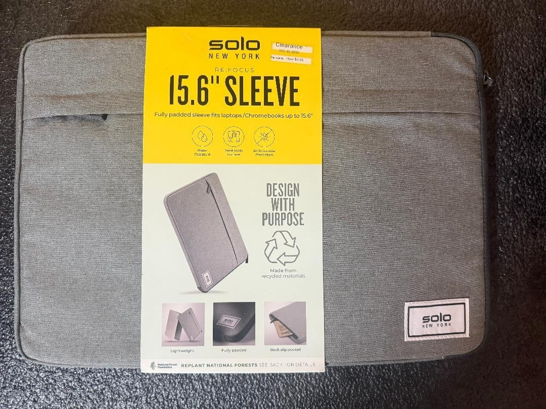 Solo New York Re:focus 15.6" Laptop Sleeve Gray Recycled Padded Case - NEW