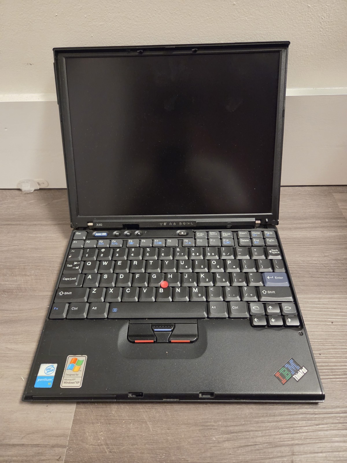 IBM X40 Thinkpad 12" Laptop Intel Pentium M 1.2GHz  1.5GB RAM UNTESTED 