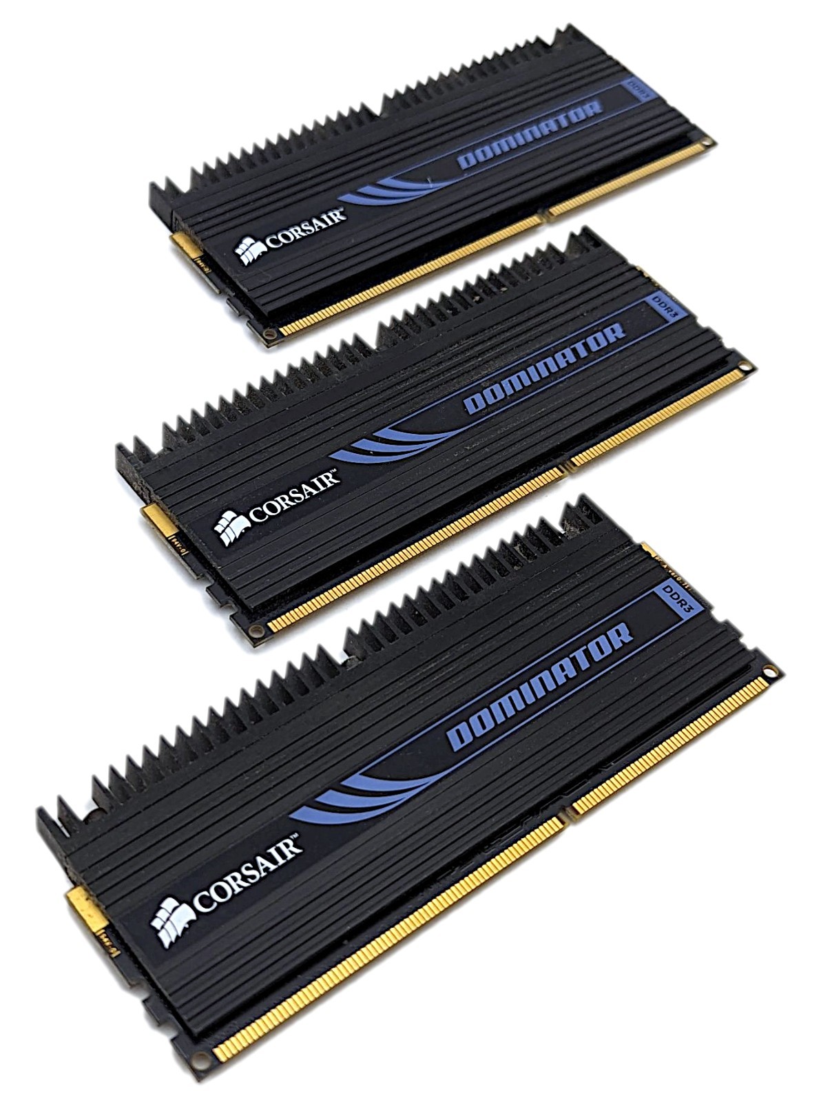Corsair Dominator 3GB Kit (3x1GB) PC3-12800 DDR3-1600 MHz RAM DIMM TR3X3G1600C8D