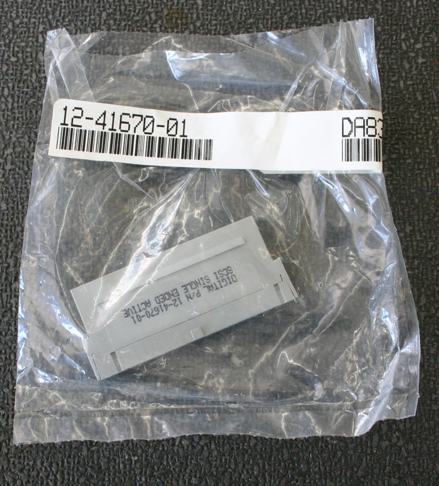 Digital DEC 12-41670-01 SCSI Single Ended Active Terminator 50 Pin Female NOS