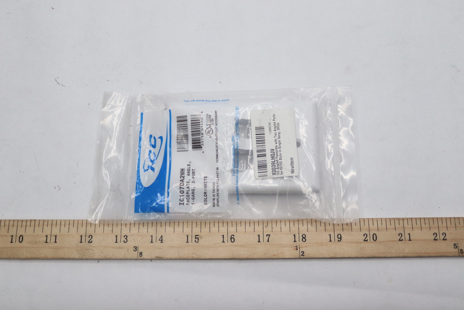 ICC Angled Faceplate with Two Angled Ports IC107DA2WH