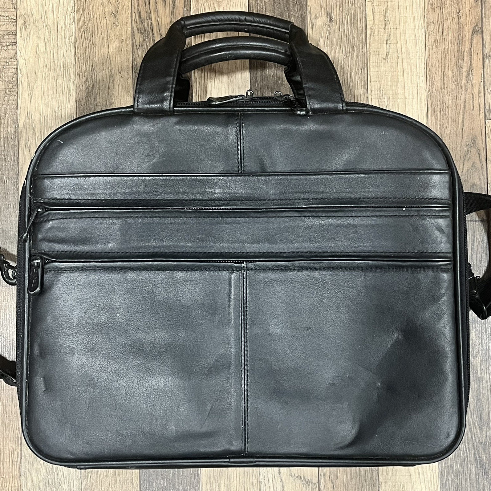 Dell Genuine Leather 17” Laptop Bag Briefcase/Messenger Bag