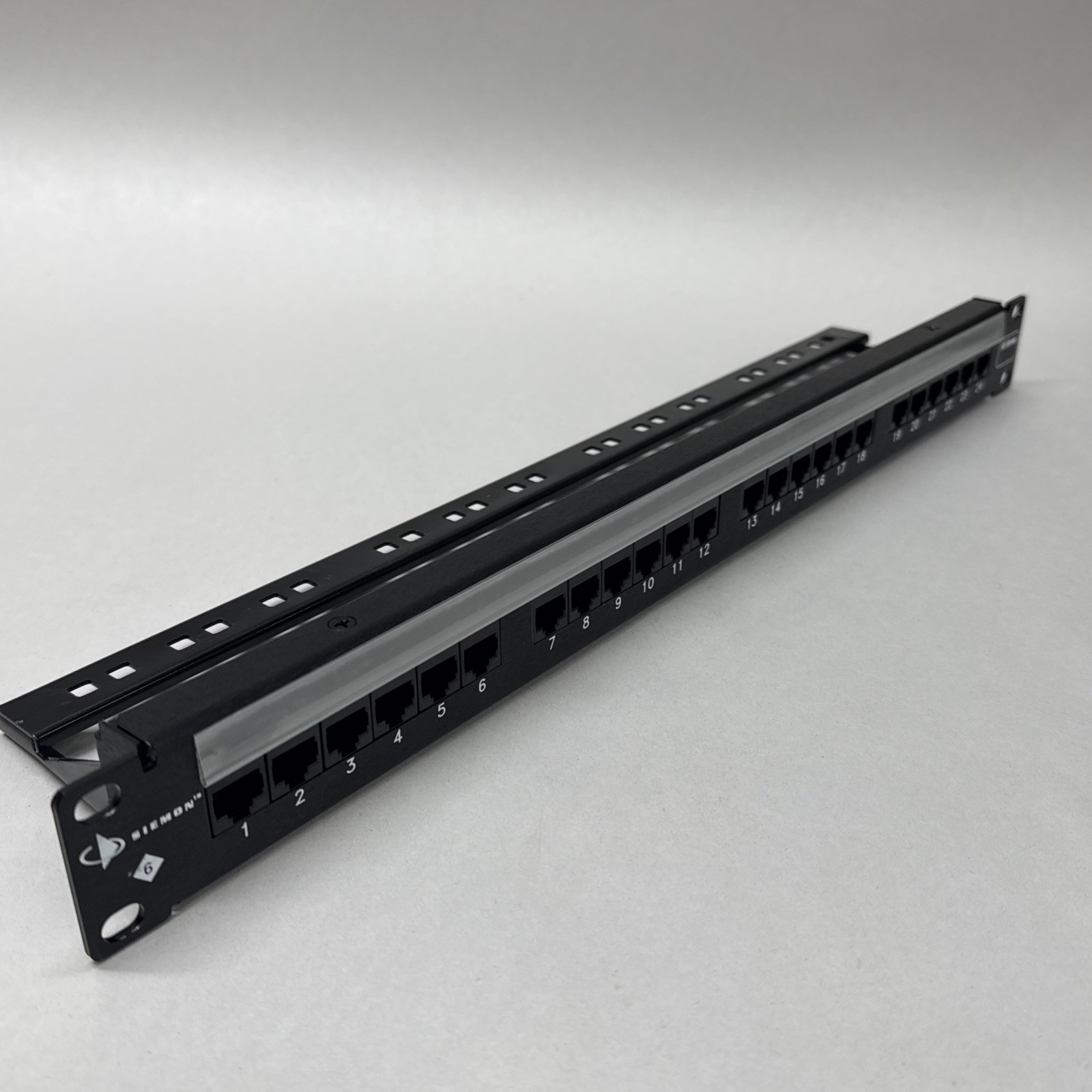 Siemon HD6‑24 High‑Density Cat6 24‑Port Flat Panel • 110 Punchdown T568A/B