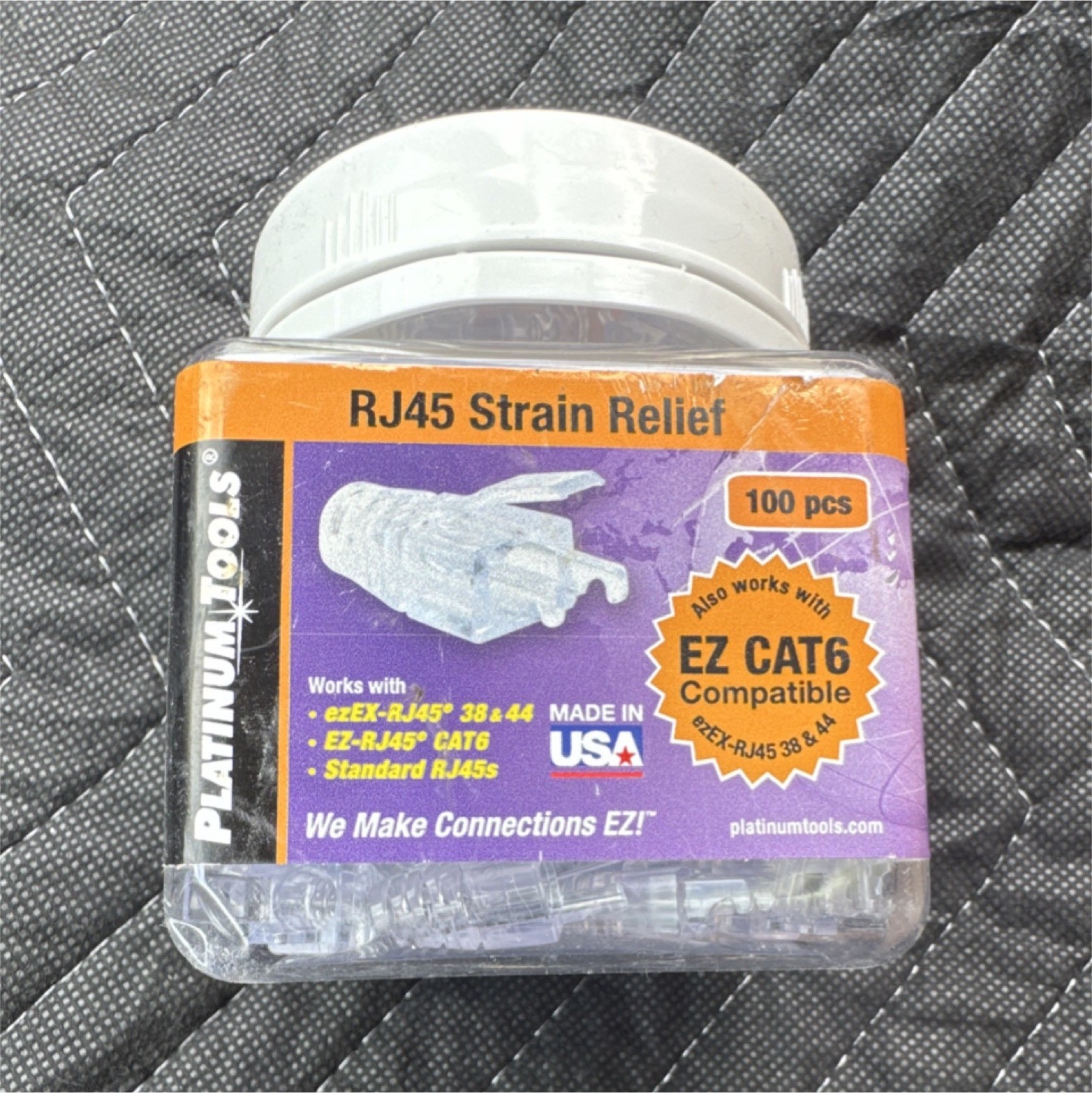 Platinum Tools RJ45 Strain Relief Clear 100 pcs EZ-RJ45 CAT6 MPN 202036J