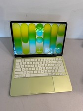 Apple MacBook Neo 13
