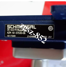 1pcs brand-new Schmersal 101175491 safety switch AZM 161-STS30-06 picture