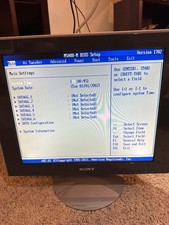 Sony SDM-HS73 17” LCD Monitor with original box and VGA cable picture