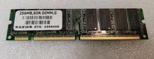 Infineon HYS64V32220GU-7-C2 PC133-222-520 256MB Sync 133MHz CL2 SD-RAM Module picture