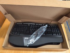Microsoft Natural Ergonomic 4000 (B2M-00012) Wired Keyboard picture